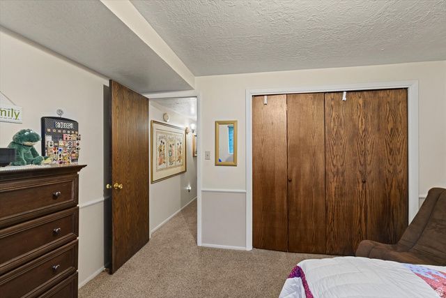 2916 E CARDIFF RD, Cottonwood Heights, UT 84121