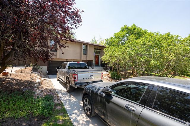 2916 E CARDIFF RD, Cottonwood Heights, UT 84121