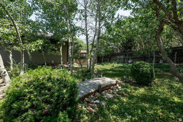 2916 E CARDIFF RD, Cottonwood Heights, UT 84121