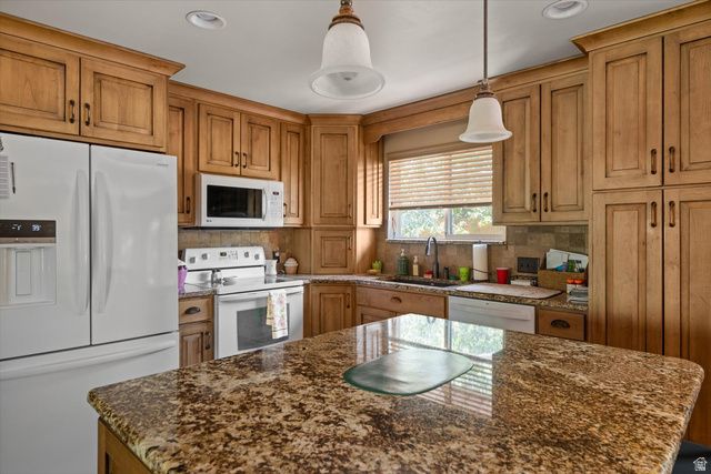 2916 E CARDIFF RD, Cottonwood Heights, UT 84121