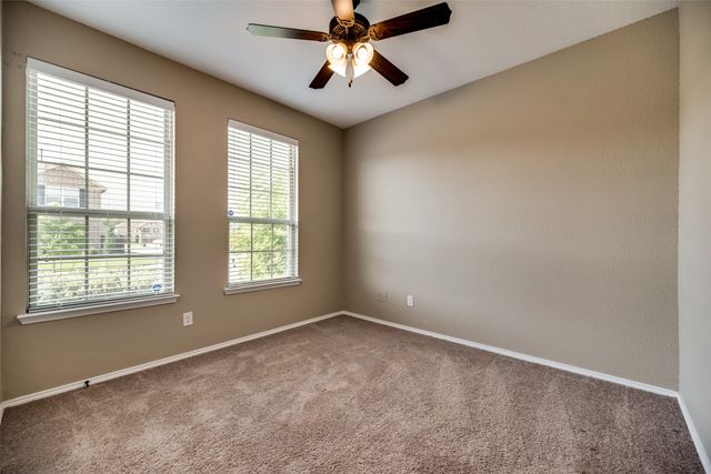 1801 Meadow Trail Lane, Aubrey, TX 76227