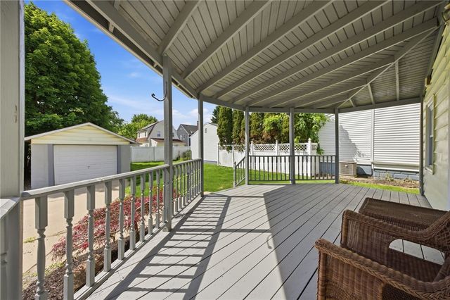 1911 Irwin St, Aliquippa, PA 15001