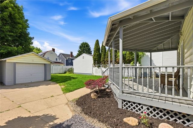 1911 Irwin St, Aliquippa, PA 15001