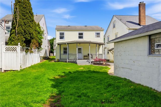 1911 Irwin St, Aliquippa, PA 15001