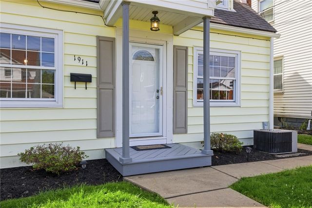 1911 Irwin St, Aliquippa, PA 15001