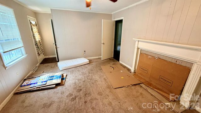 2808 28th Street NE, Hickory, NC 28601