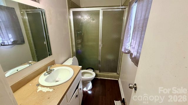 2808 28th Street NE, Hickory, NC 28601