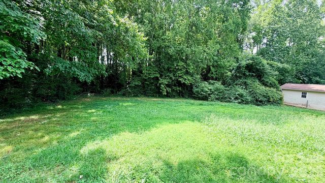 2808 28th Street NE, Hickory, NC 28601