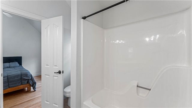 6604 W Braebourne Drive, Rogers, AR 72758