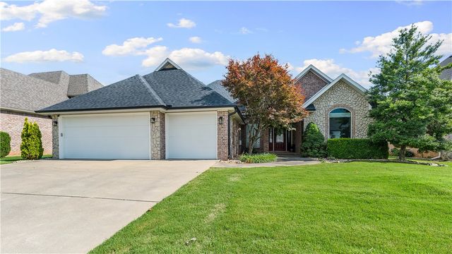 6604 W Braebourne Drive, Rogers, AR 72758