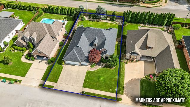 6604 W Braebourne Drive, Rogers, AR 72758