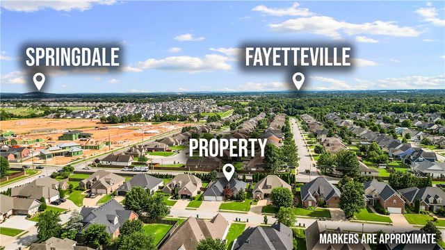 6604 W Braebourne Drive, Rogers, AR 72758