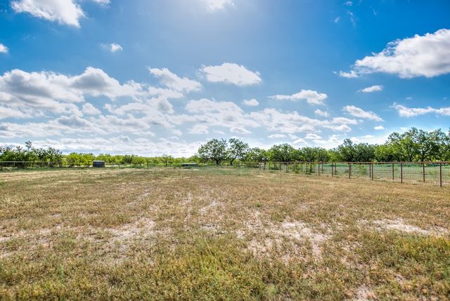 9434 W Bryant Lane, San Angelo, TX 76904