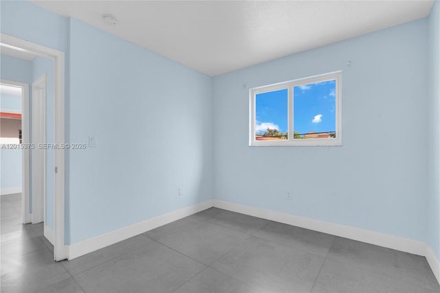 1250 SW 4th St 6, Miami, FL 33135