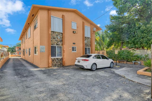 1250 SW 4th St 6, Miami, FL 33135