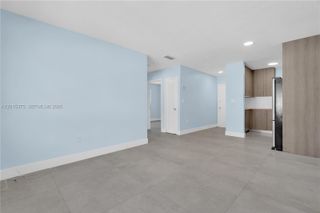 1250 SW 4th St 6, Miami, FL 33135