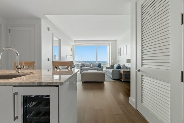 240 Devonshire St 5907, Boston, MA 02110
