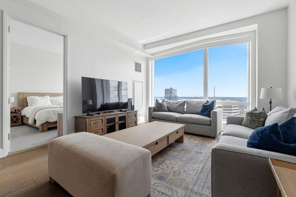240 Devonshire St 5907, Boston, MA 02110