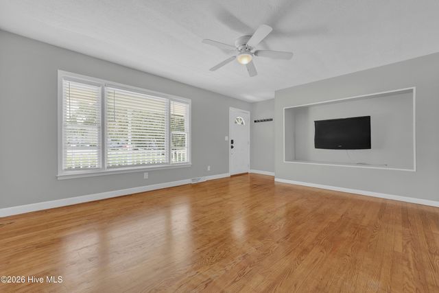 3309 Winston Boulevard, Wilmington, NC 28403