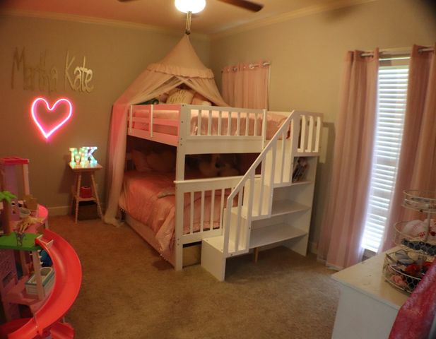 443 Ridge Drive, Headland, AL 36310