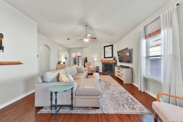 10414 Pecne Path, Helotes, TX 78023