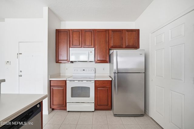 13364 BEACH Boulevard 127, Jacksonville, FL 32224