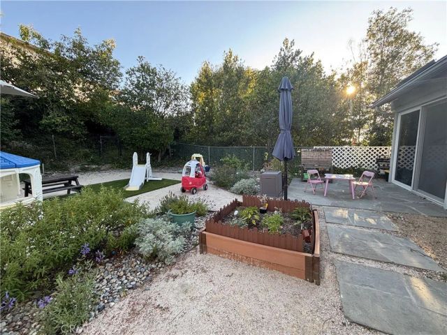 2378 Avenida Otono, Thousand Oaks, CA 91362