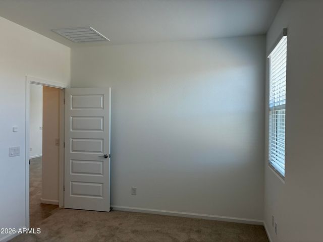 17321 W GRAY FOX Trail, Surprise, AZ 85387