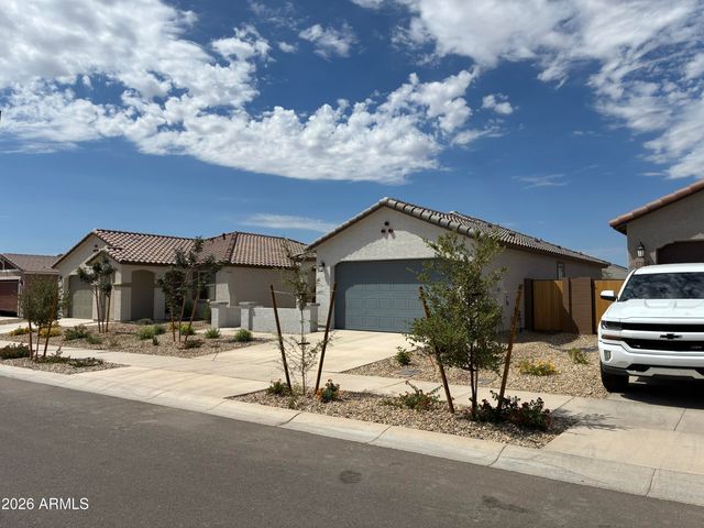17321 W GRAY FOX Trail, Surprise, AZ 85387