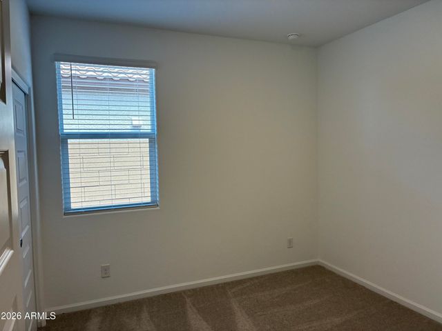 17321 W GRAY FOX Trail, Surprise, AZ 85387