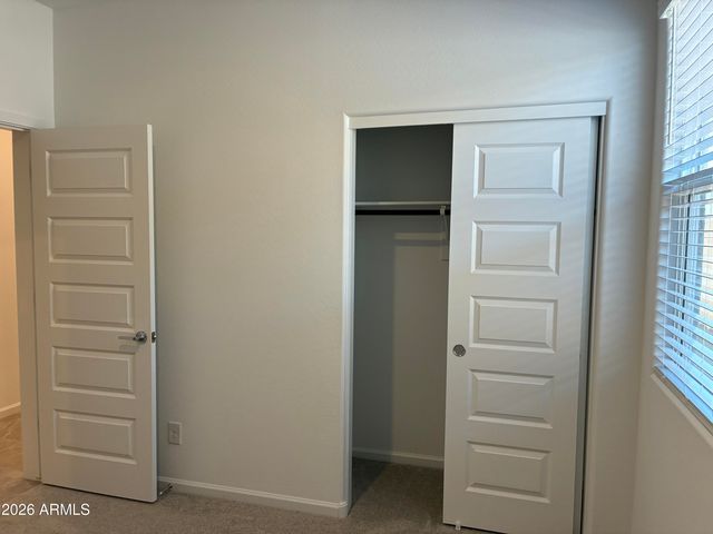 17321 W GRAY FOX Trail, Surprise, AZ 85387
