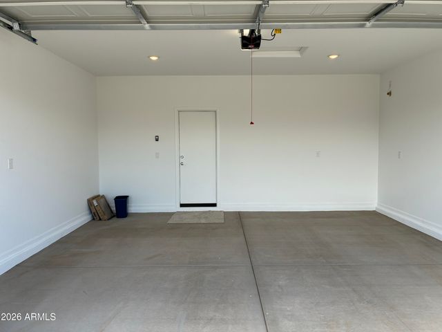 17321 W GRAY FOX Trail, Surprise, AZ 85387