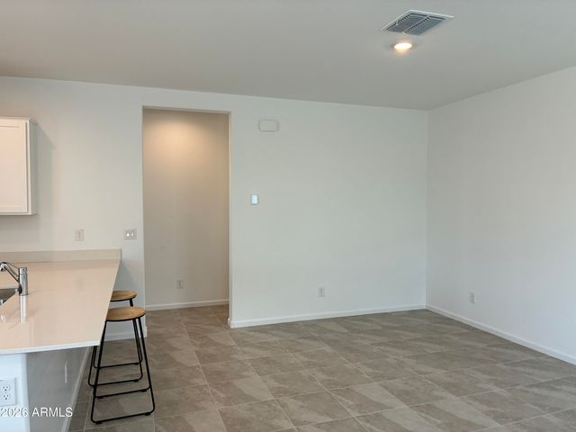 17321 W GRAY FOX Trail, Surprise, AZ 85387