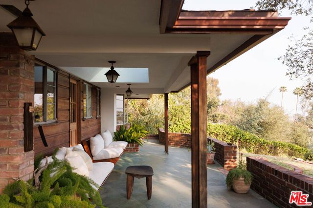 1575 E Loma Alta Drive, Altadena, CA 91001