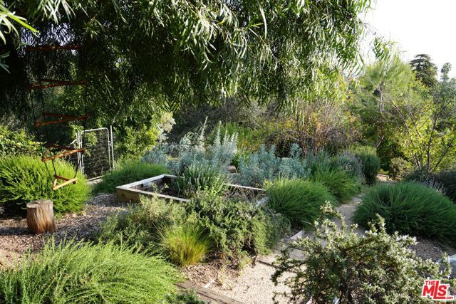 1575 E Loma Alta Drive, Altadena, CA 91001