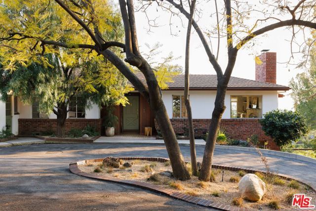 1575 E Loma Alta Drive, Altadena, CA 91001