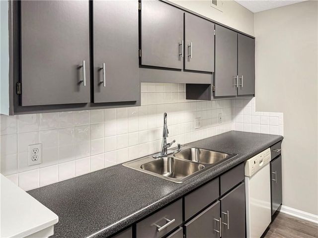 475 Mount Vernon Highway NE 211B, Atlanta, GA 30328