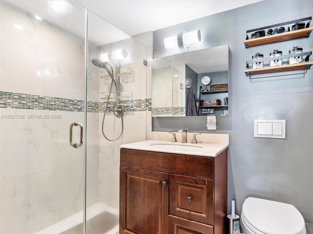 2851 NE 183rd Street 2112E, Aventura, FL 33160