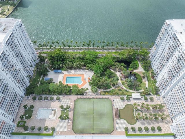 2851 NE 183rd Street 2112E, Aventura, FL 33160