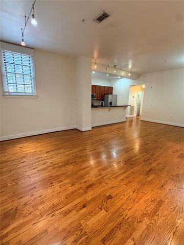 621 21st Street 303, Galveston, TX 77550