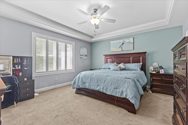 76 Chase Court, Essex, VT 05452