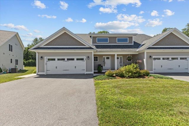 76 Chase Court, Essex, VT 05452