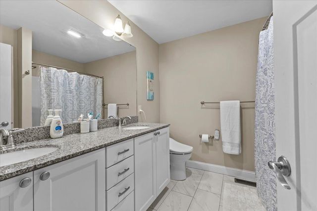 76 Chase Court, Essex, VT 05452