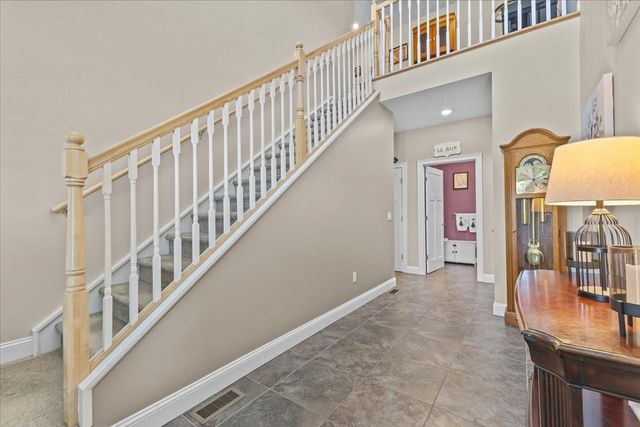 76 Chase Court, Essex, VT 05452