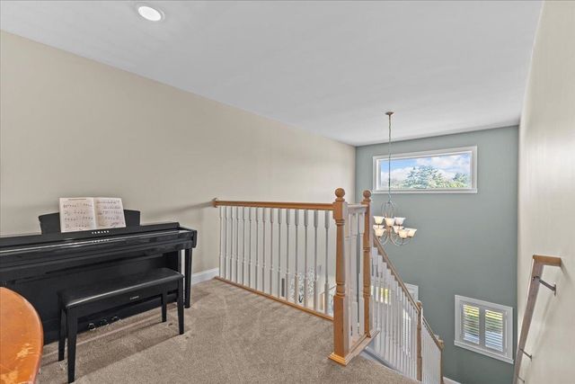 76 Chase Court, Essex, VT 05452