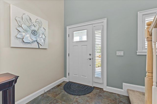 76 Chase Court, Essex, VT 05452