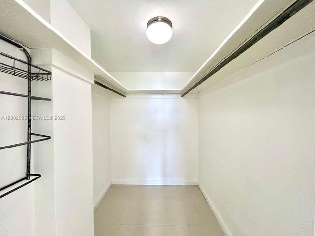 9500 W Bay Harbor Dr 2G, Bay Harbor Islands, FL 33154