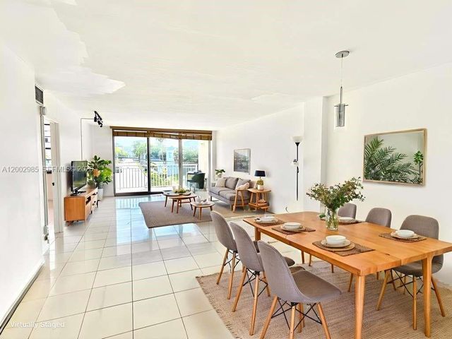 9500 W Bay Harbor Dr 2G, Bay Harbor Islands, FL 33154