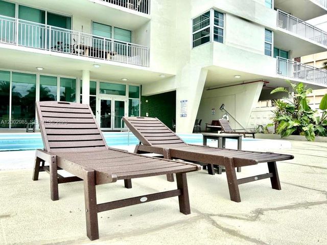 9500 W Bay Harbor Dr 2G, Bay Harbor Islands, FL 33154