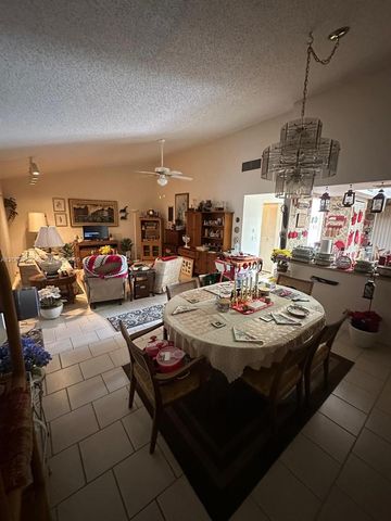 1995 SW 15th Pl, Deerfield Beach, FL 33442